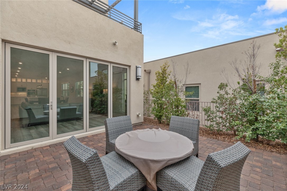 4292 SUNRISE FLATS Street 2