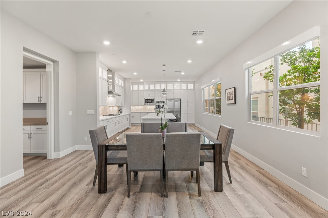 4292 SUNRISE FLATS Street 2