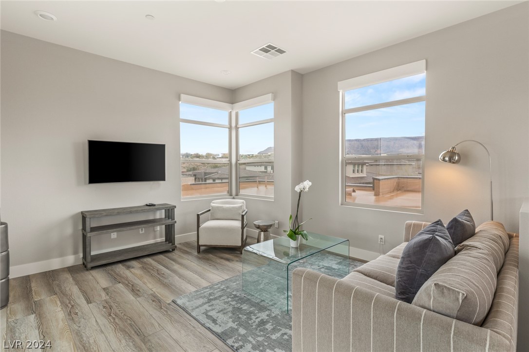 4292 SUNRISE FLATS Street 2