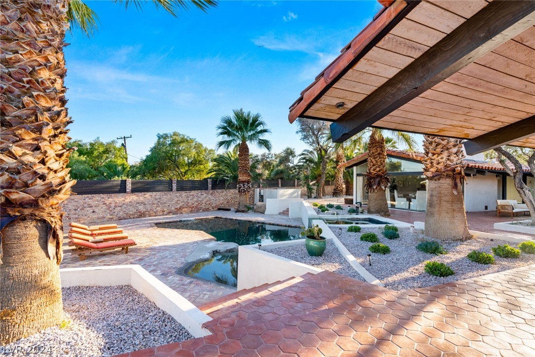 1337 CASHMAN Drive