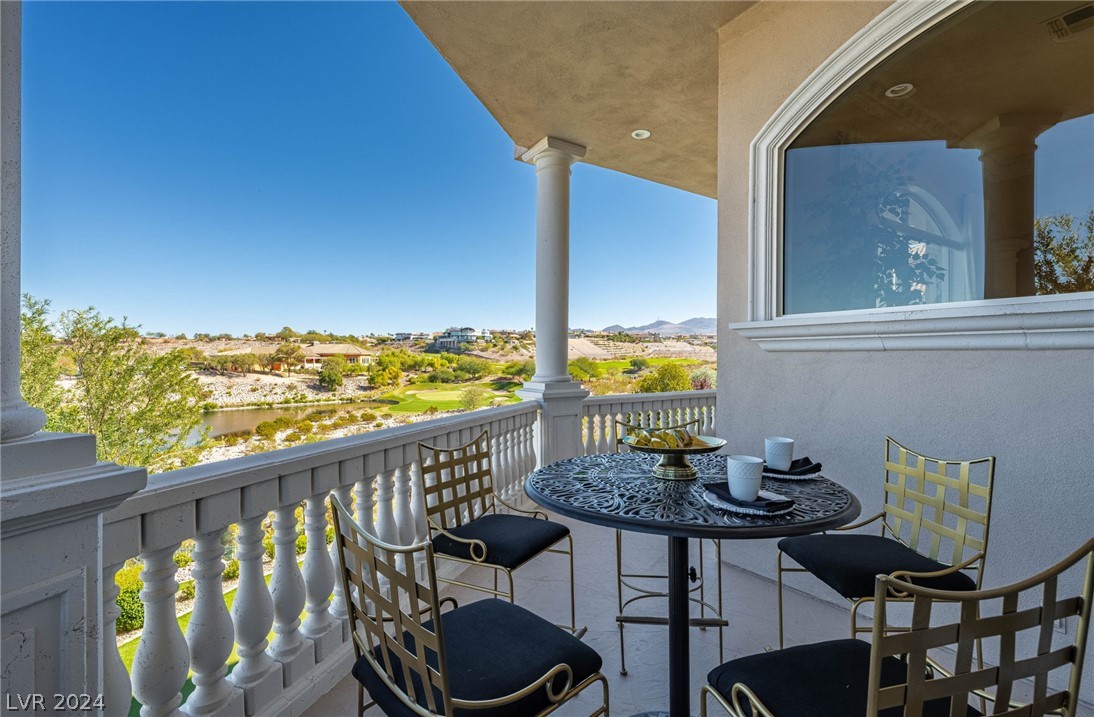 2876 Quartz Canyon Drive