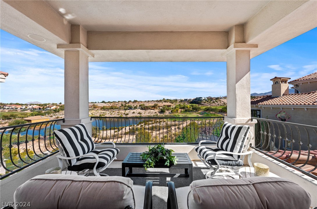 2876 Quartz Canyon Drive