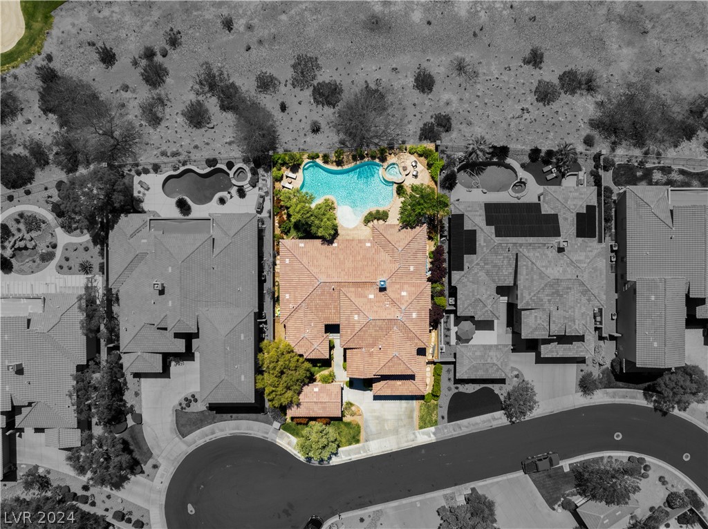 5 IBIS Court