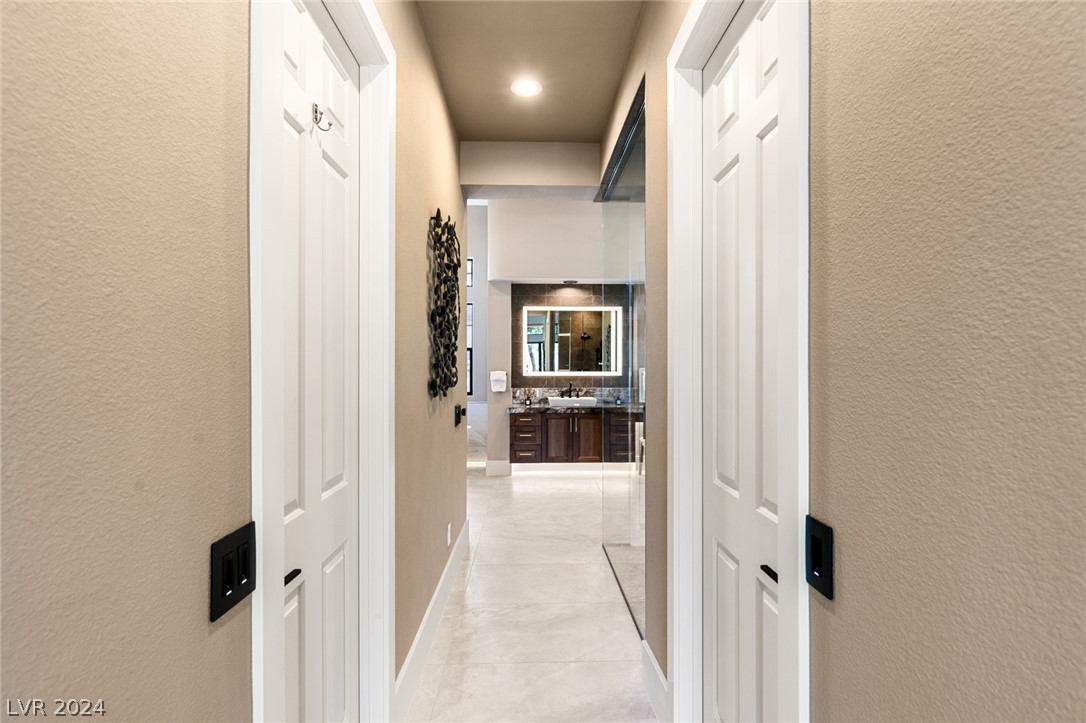 5 IBIS Court