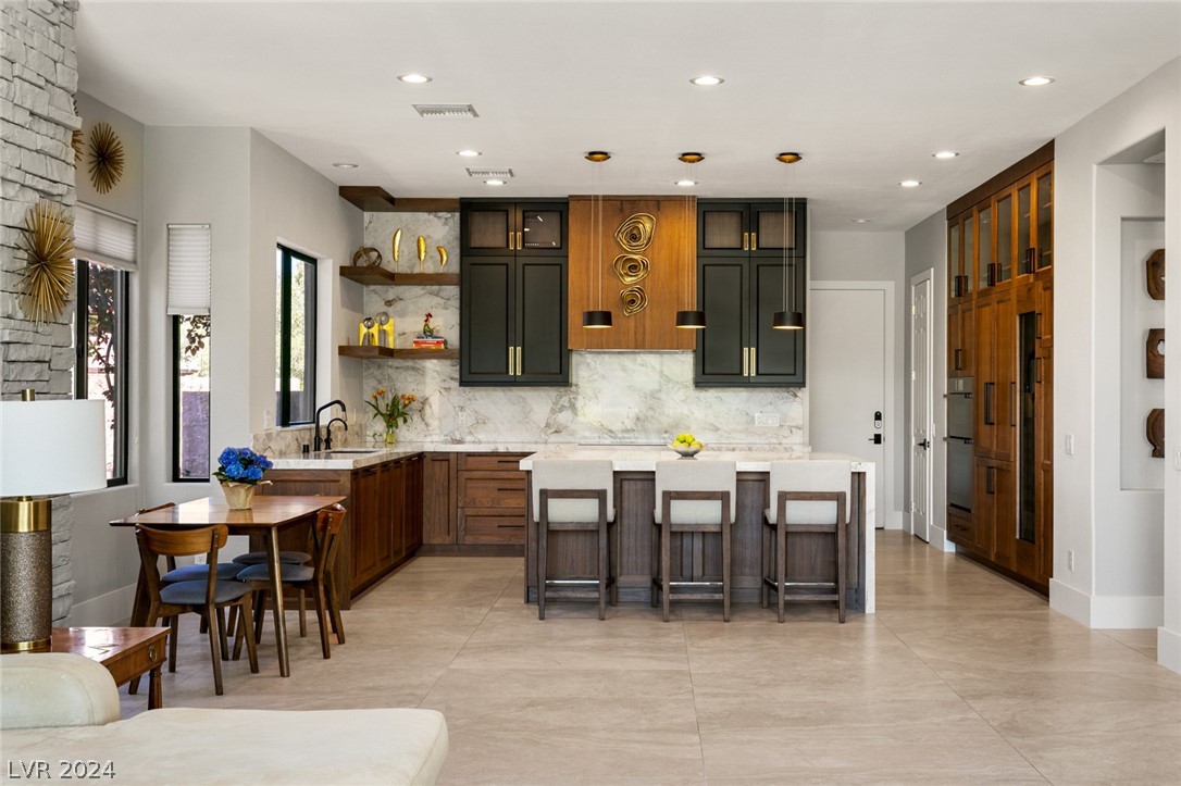 5 IBIS Court