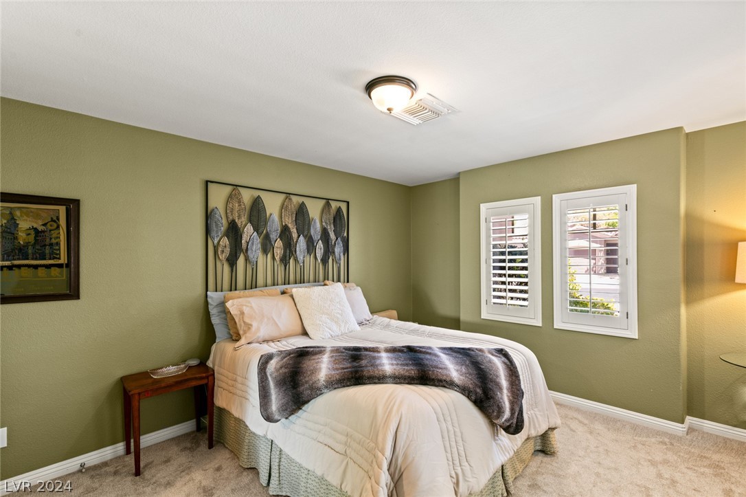 5 IBIS Court