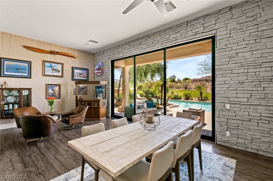 5 IBIS Court