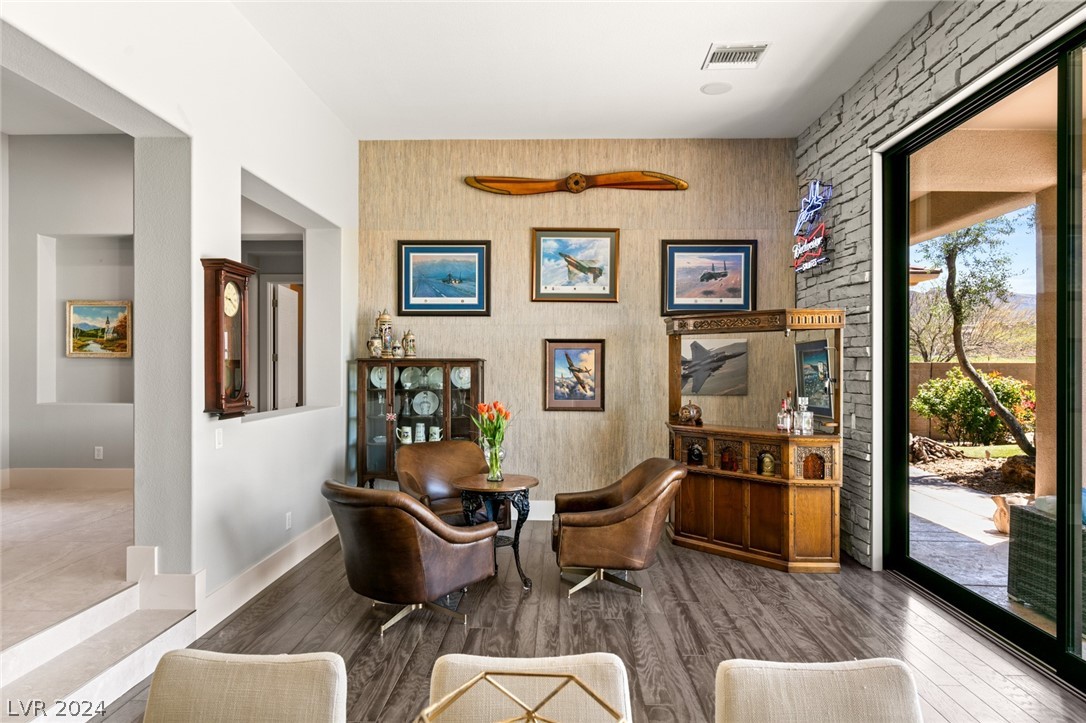 5 IBIS Court