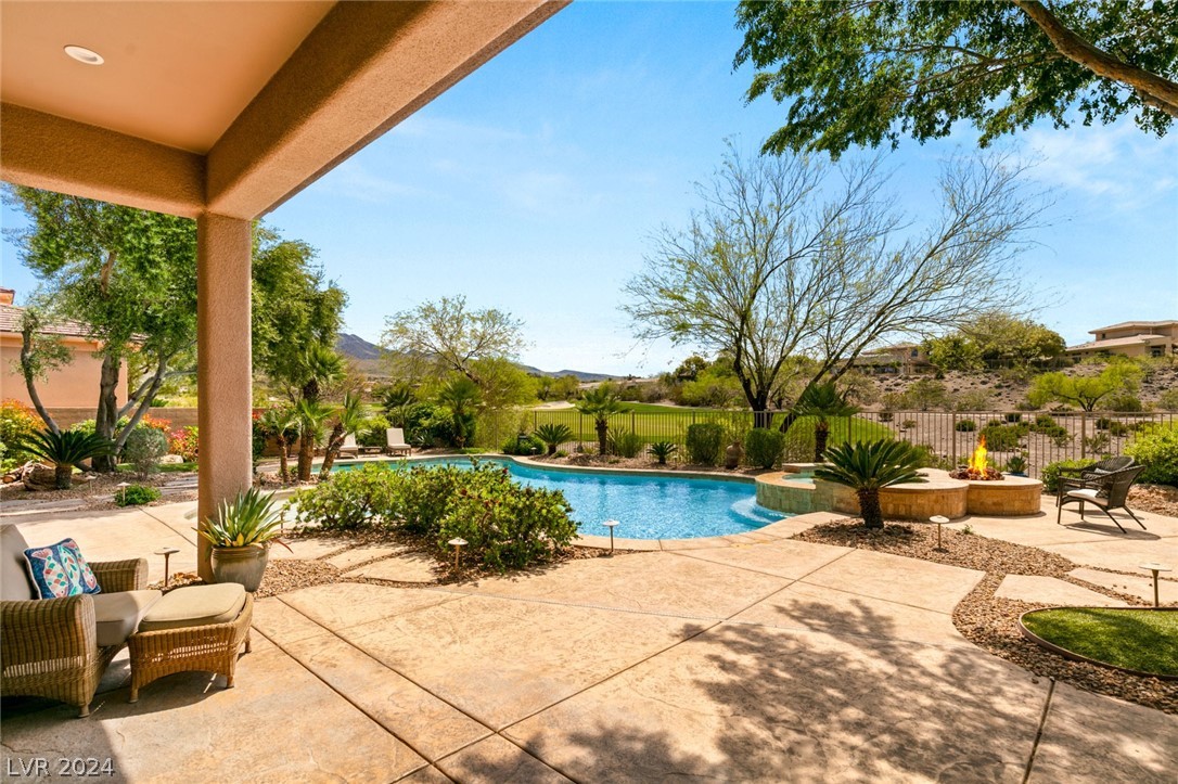 5 IBIS Court