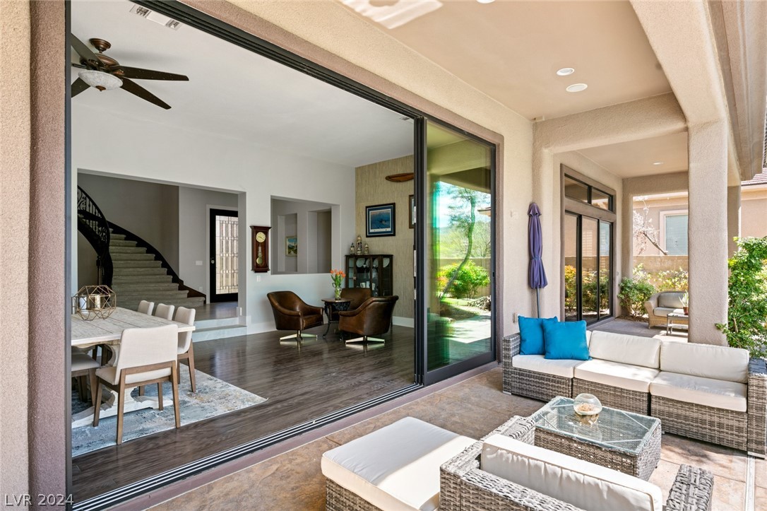 5 IBIS Court