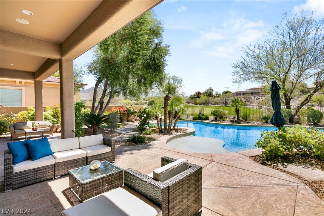 5 IBIS Court