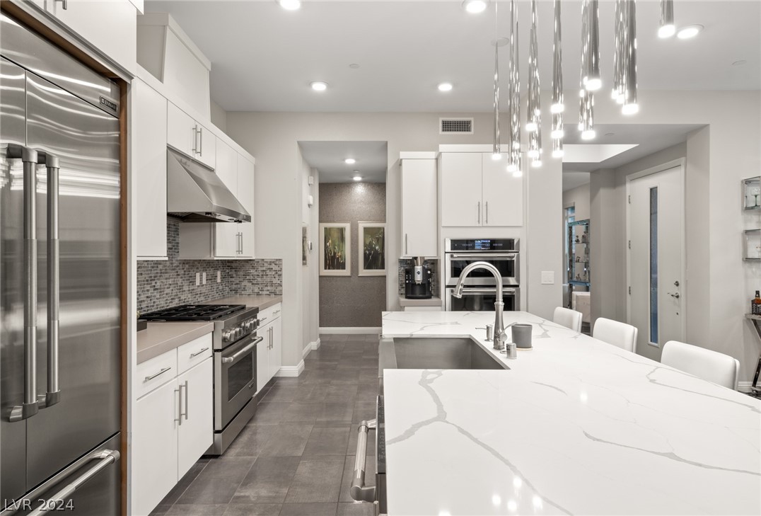 11280 GRANITE RIDGE Drive 1103