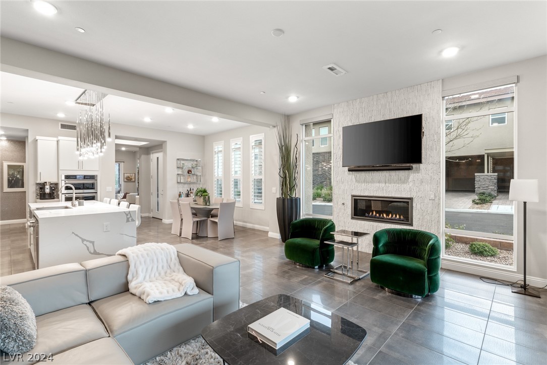 11280 GRANITE RIDGE Drive 1103