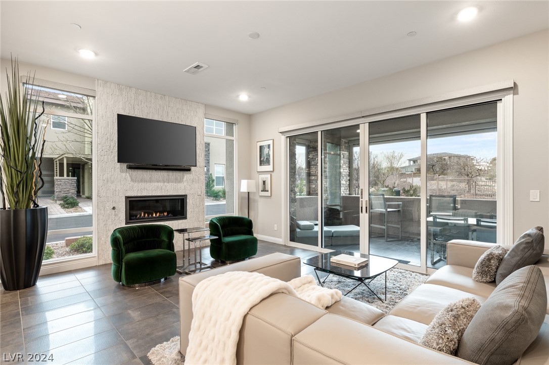11280 GRANITE RIDGE Drive 1103