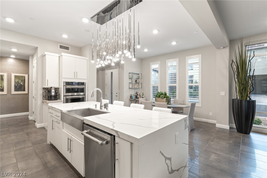 11280 GRANITE RIDGE Drive 1103