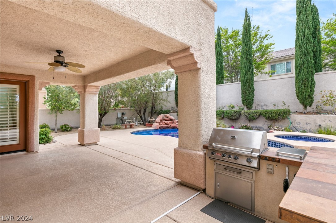 301 ROUND STONE Court