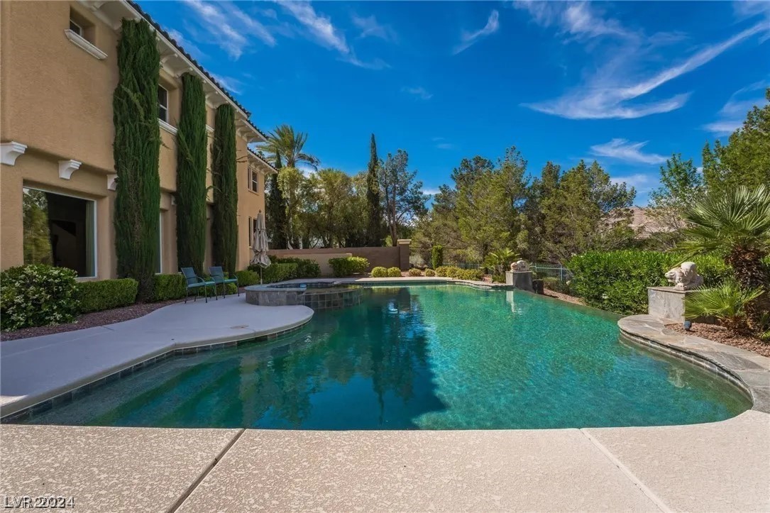 11787 OAKLAND HILLS Drive