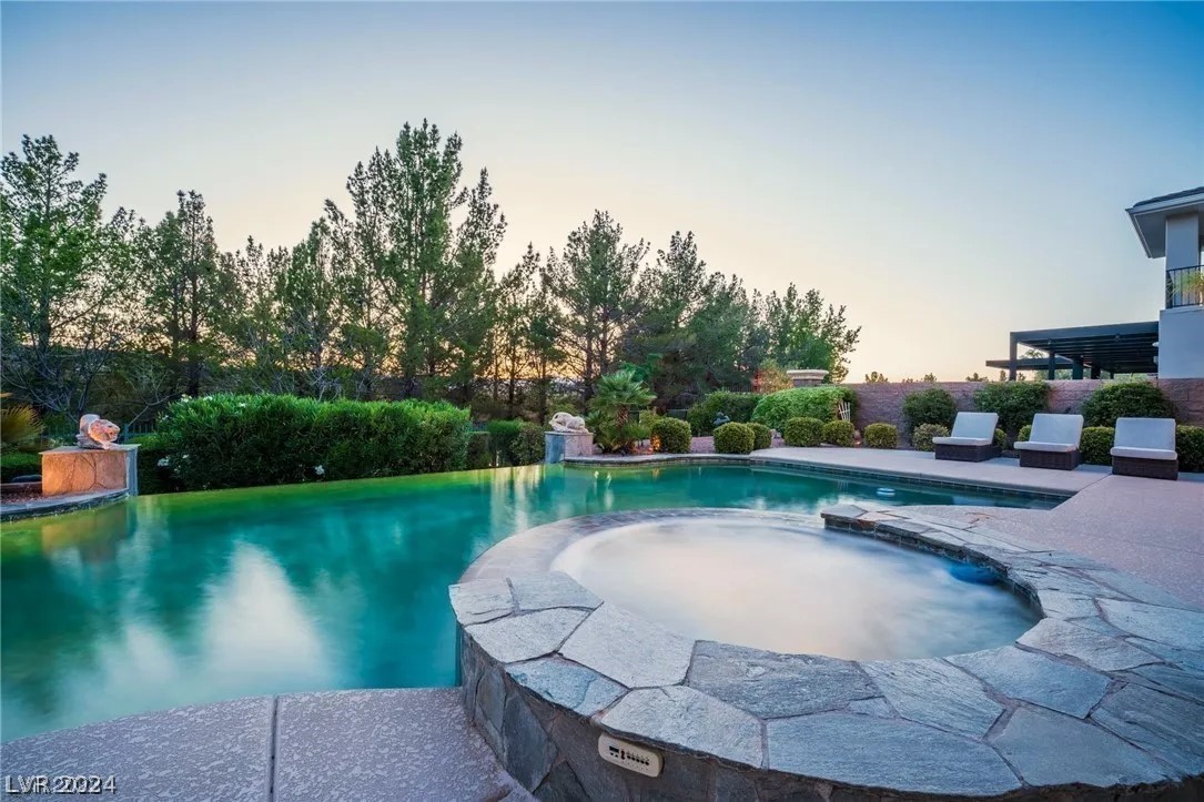 11787 OAKLAND HILLS Drive