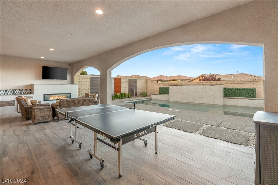 450 BEAUTIFUL HILL Court