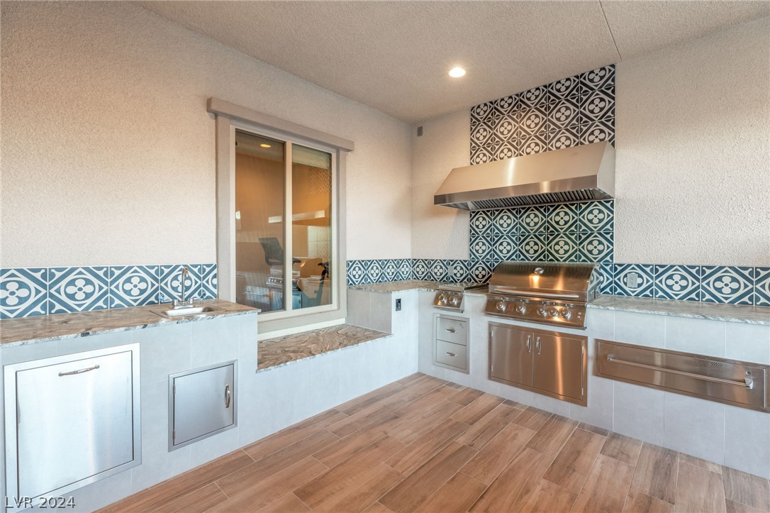 450 BEAUTIFUL HILL Court