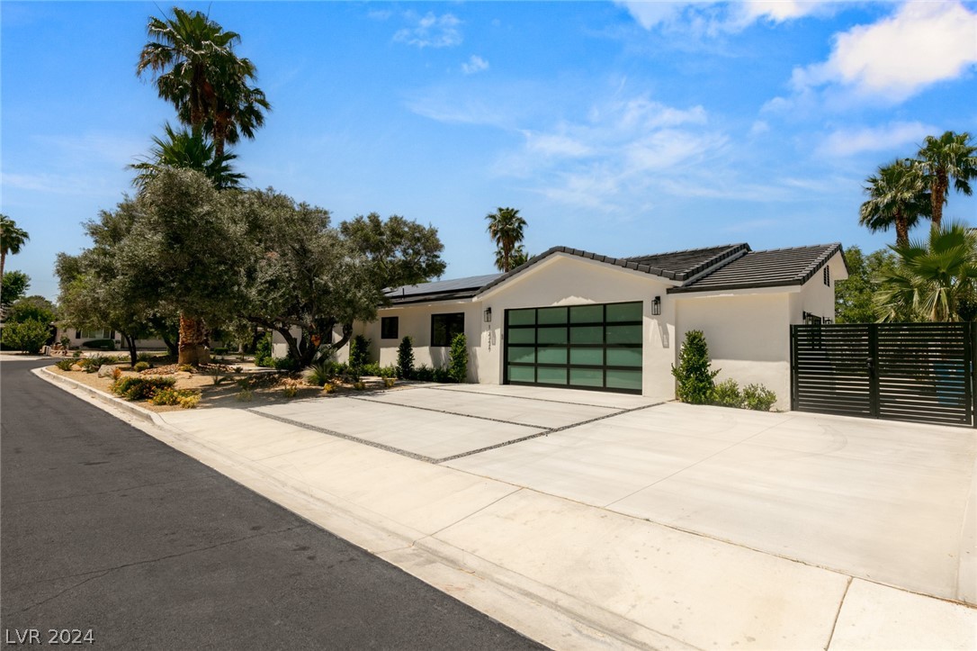 1227 PARK Circle