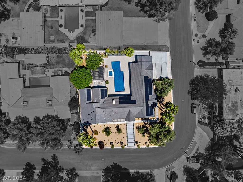 1227 PARK Circle