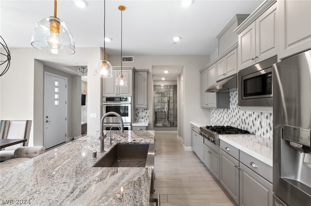 11280 GRANITE RIDGE Drive 1105