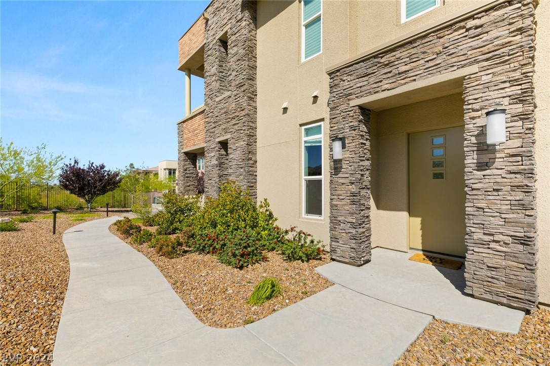 11280 GRANITE RIDGE Drive 1105