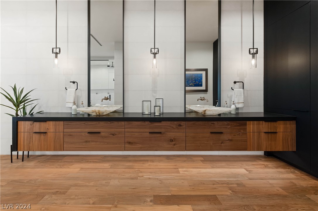 6876 MILOS Road