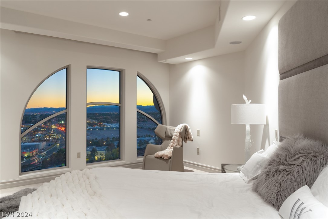9101 Alta Drive 1703