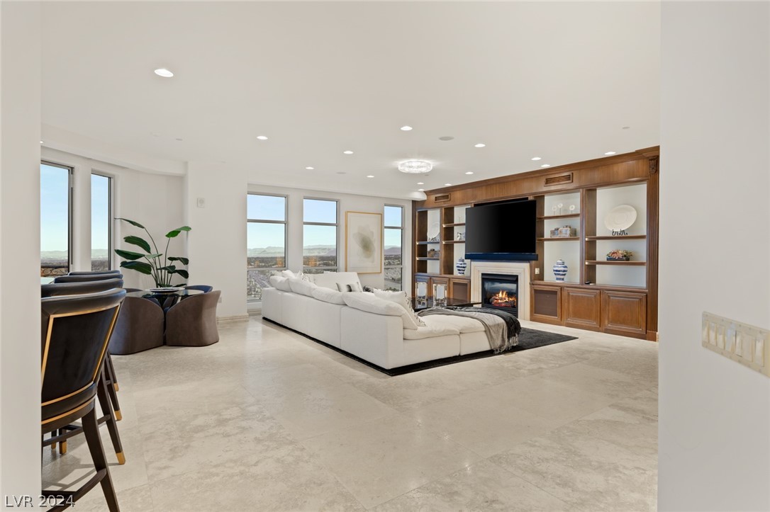 9101 Alta Drive 1703
