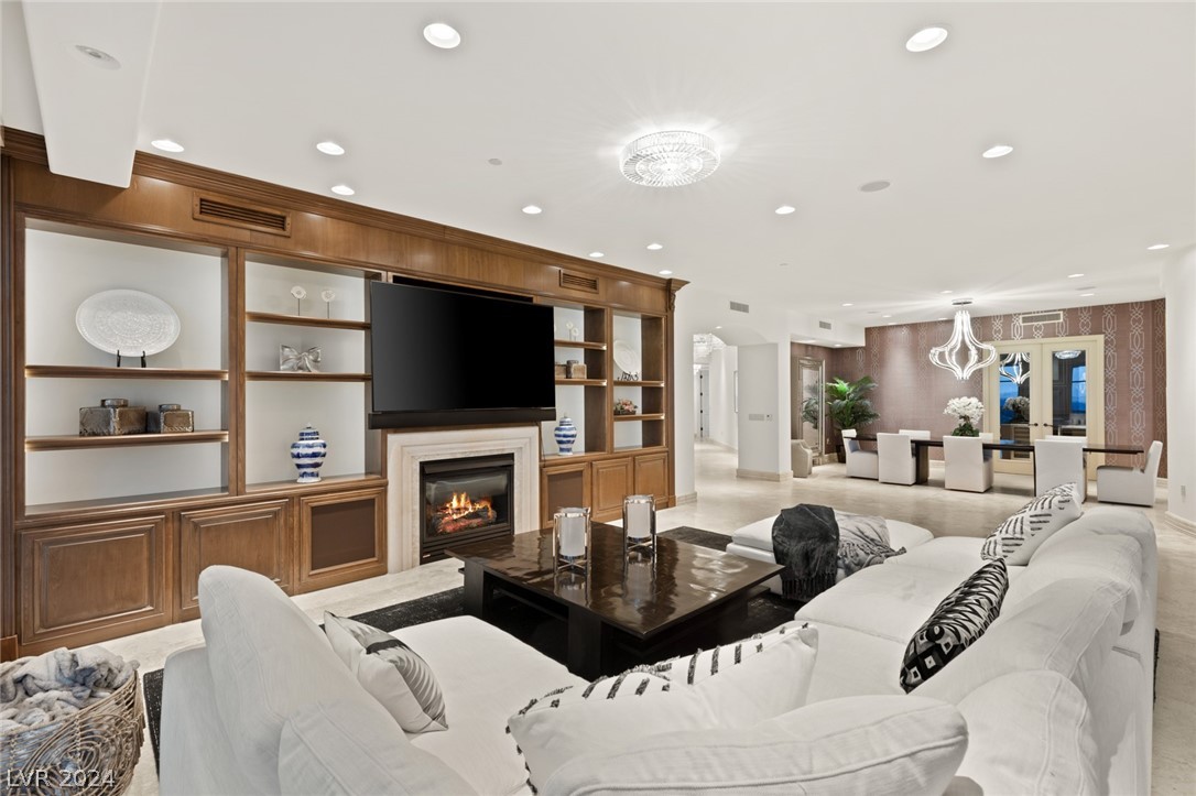 9101 Alta Drive 1703