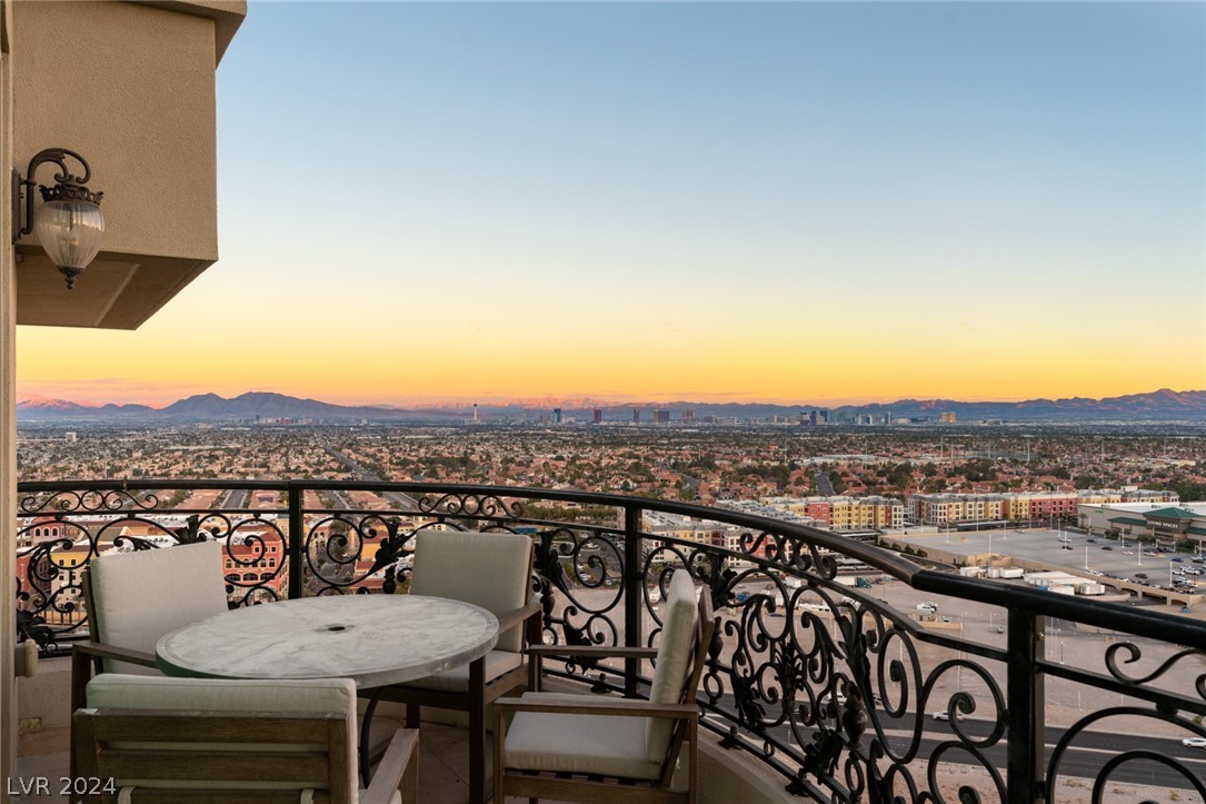 9101 Alta Drive 1703