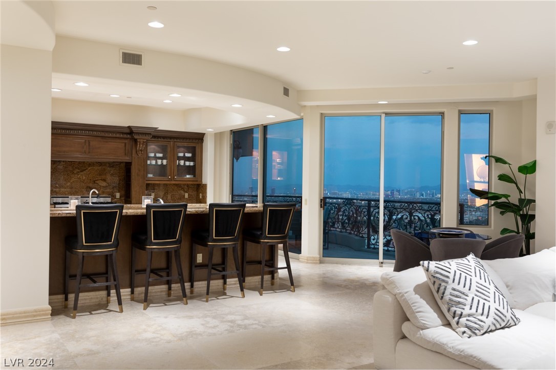 9101 Alta Drive 1703