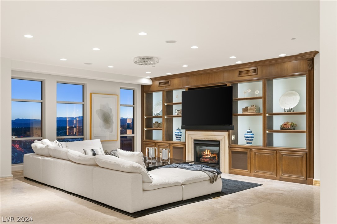 9101 Alta Drive 1703