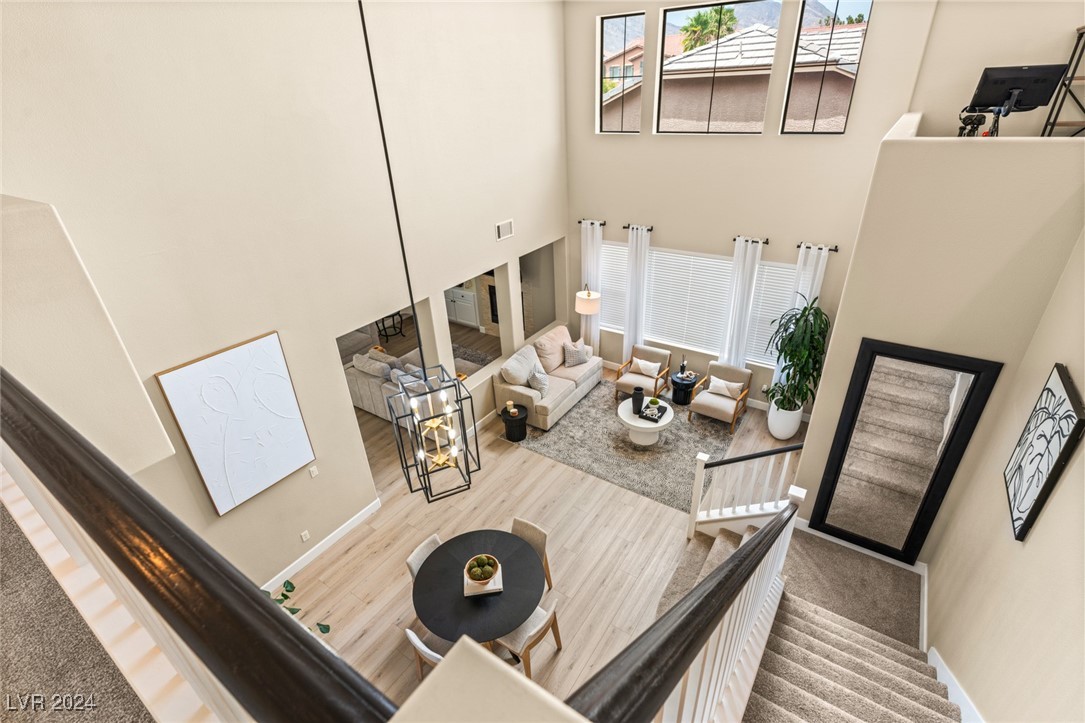 319 DARTMOUTH HILLS Street