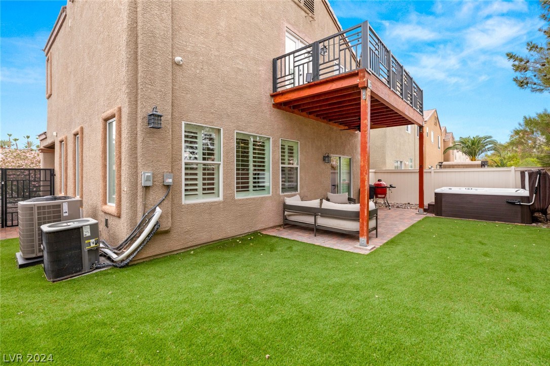 2296 AUTUMN FIRE Court