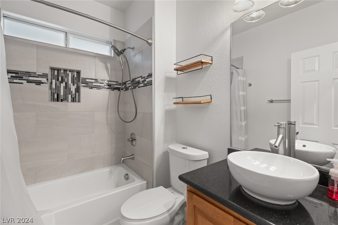 2296 AUTUMN FIRE Court