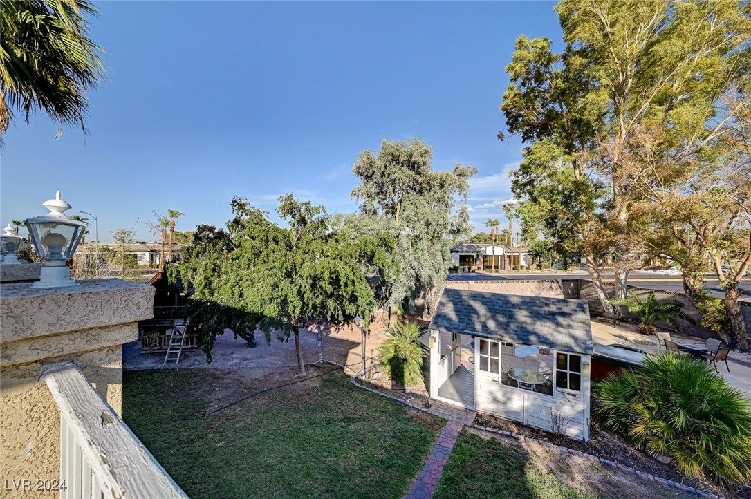 6125 Laredo Street
