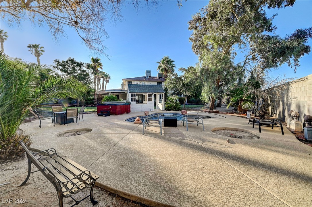 6125 Laredo Street