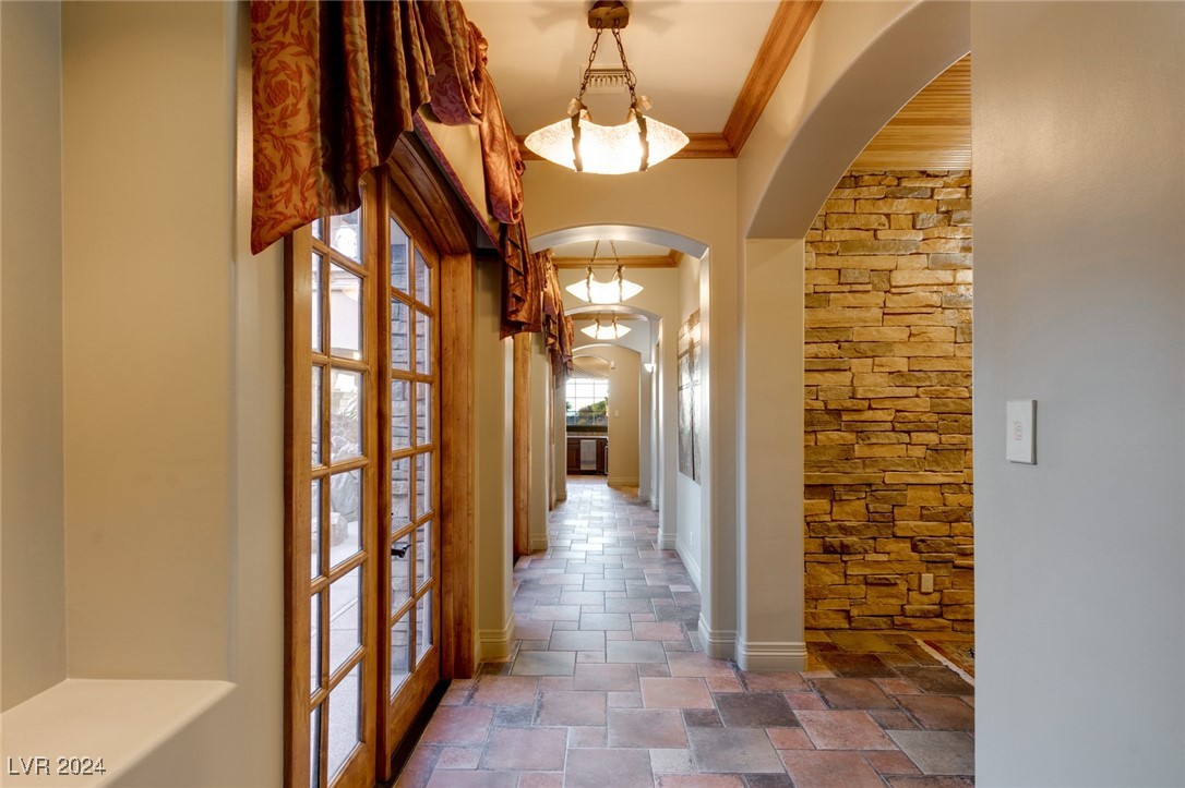 14 CORRAL DE TIERRA Place