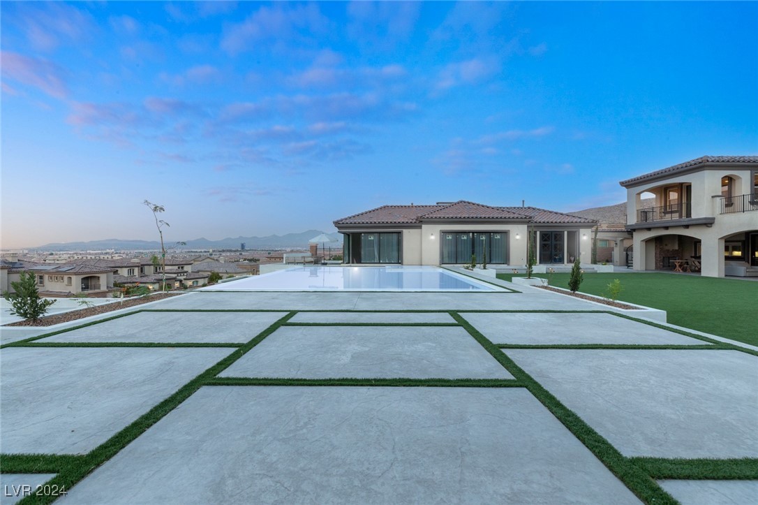 16 OLYMPIA RIDGE Drive