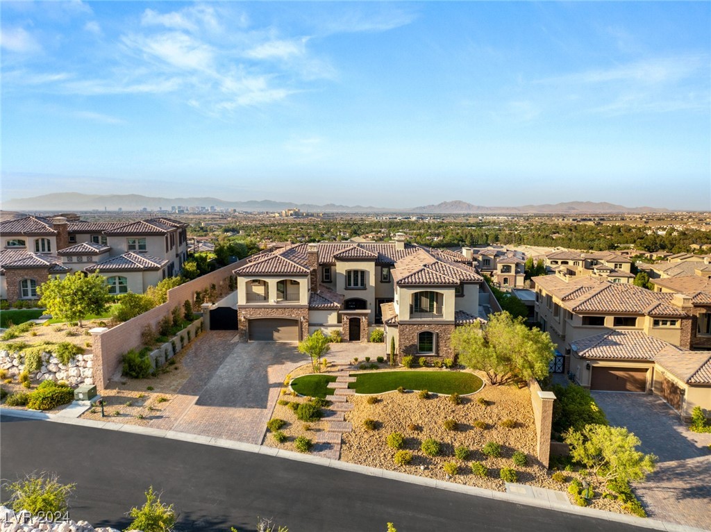 16 OLYMPIA RIDGE Drive