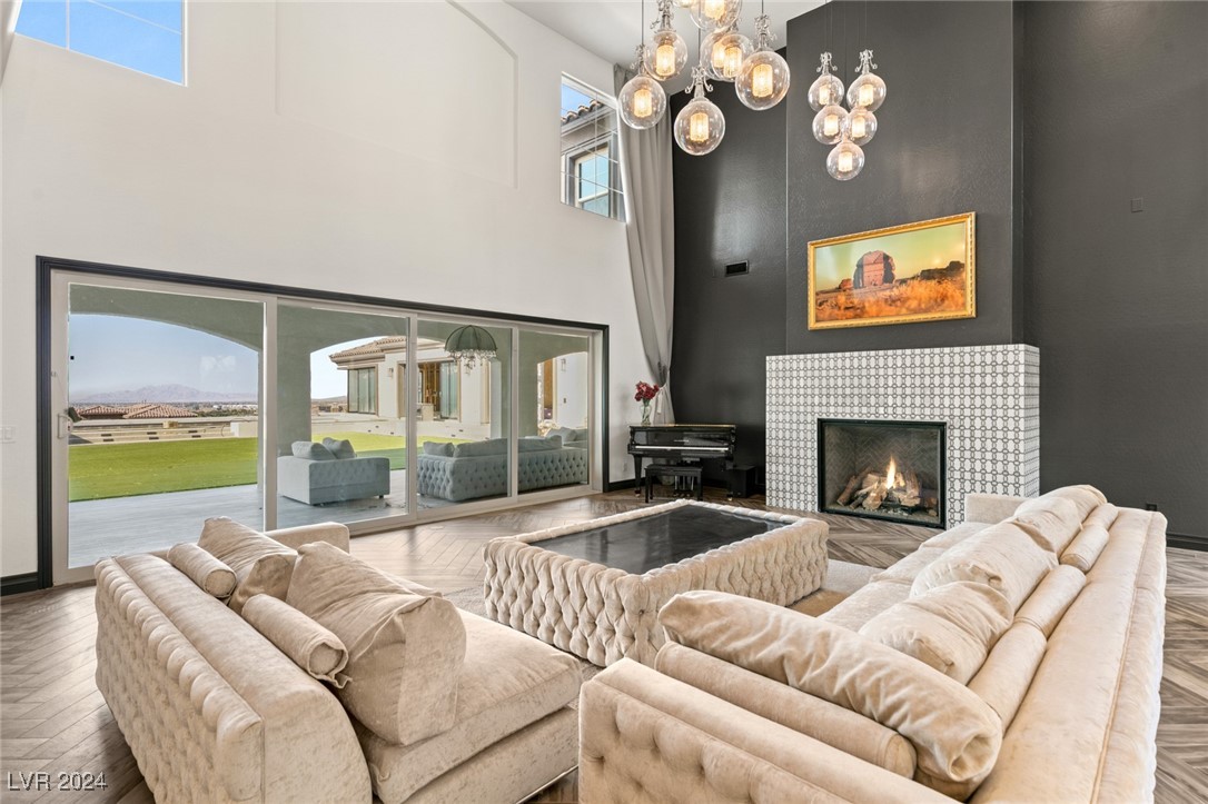 16 OLYMPIA RIDGE Drive