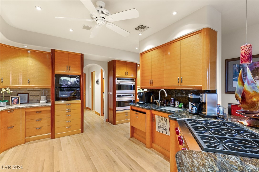 8701 CANYON VIEW Drive