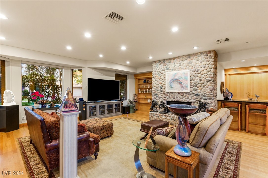 8701 CANYON VIEW Drive