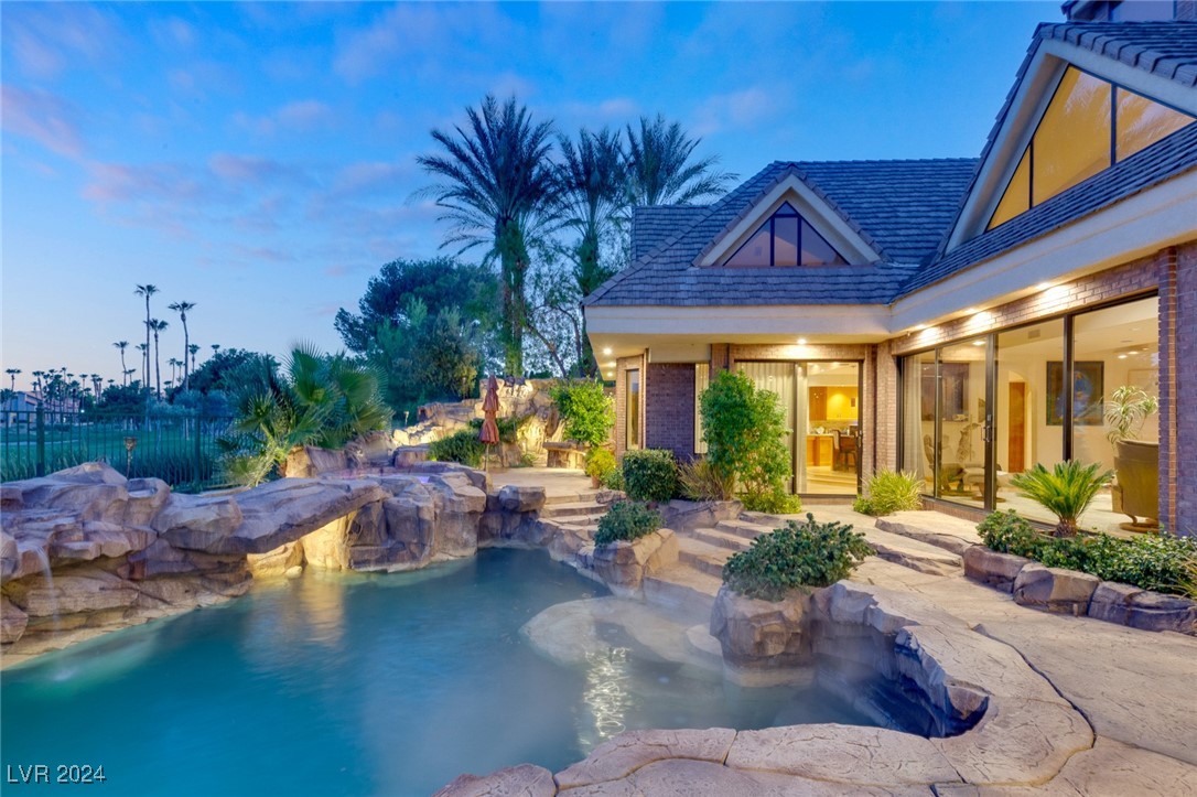 8701 CANYON VIEW Drive