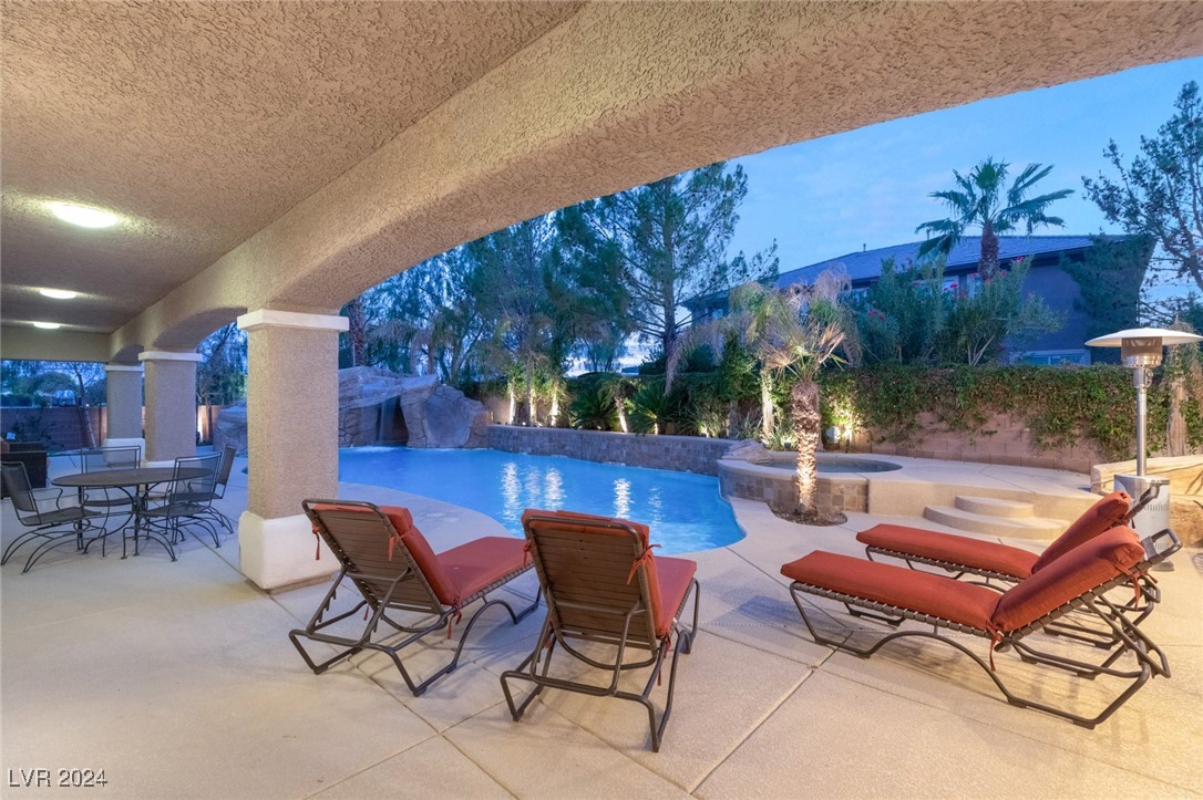 7217 SASHAYING SPIRIT Court