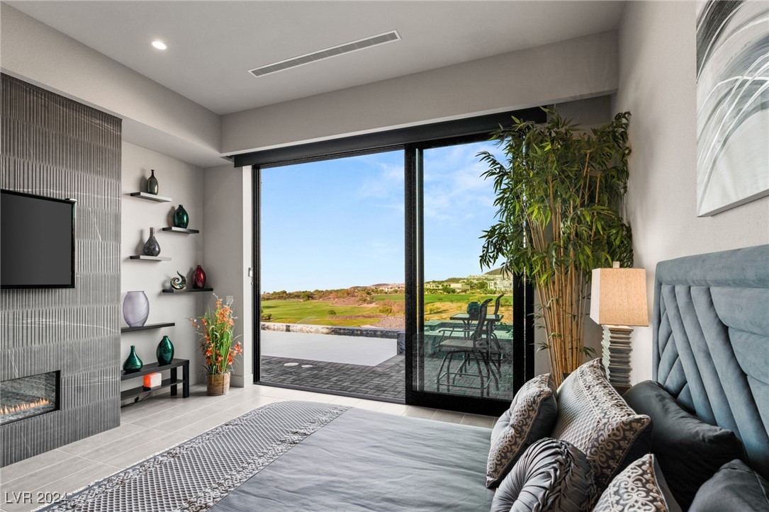 670 SCENIC CLIFF Drive