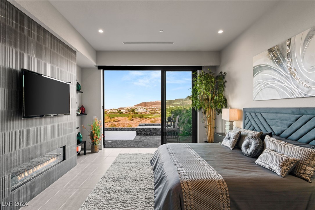 670 SCENIC CLIFF Drive